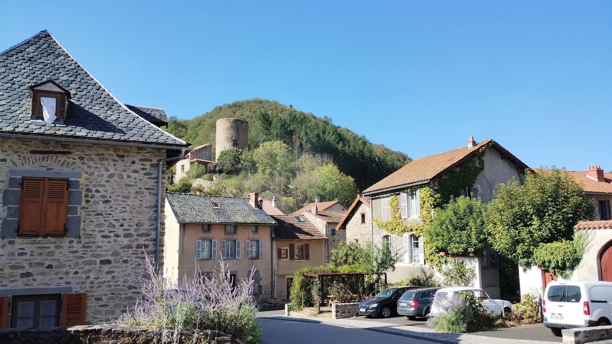 Blesle Hotel | Rêve de la Vallée