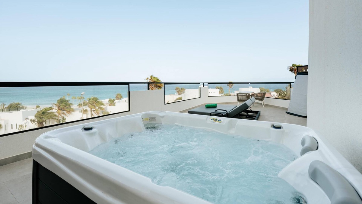 Bahia Calma Hotel | R2 Higos Beach Apartments