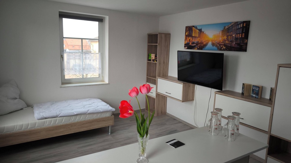 Zeitz Apartment | R2LIVING the small vacation apartment for a pleasant stay