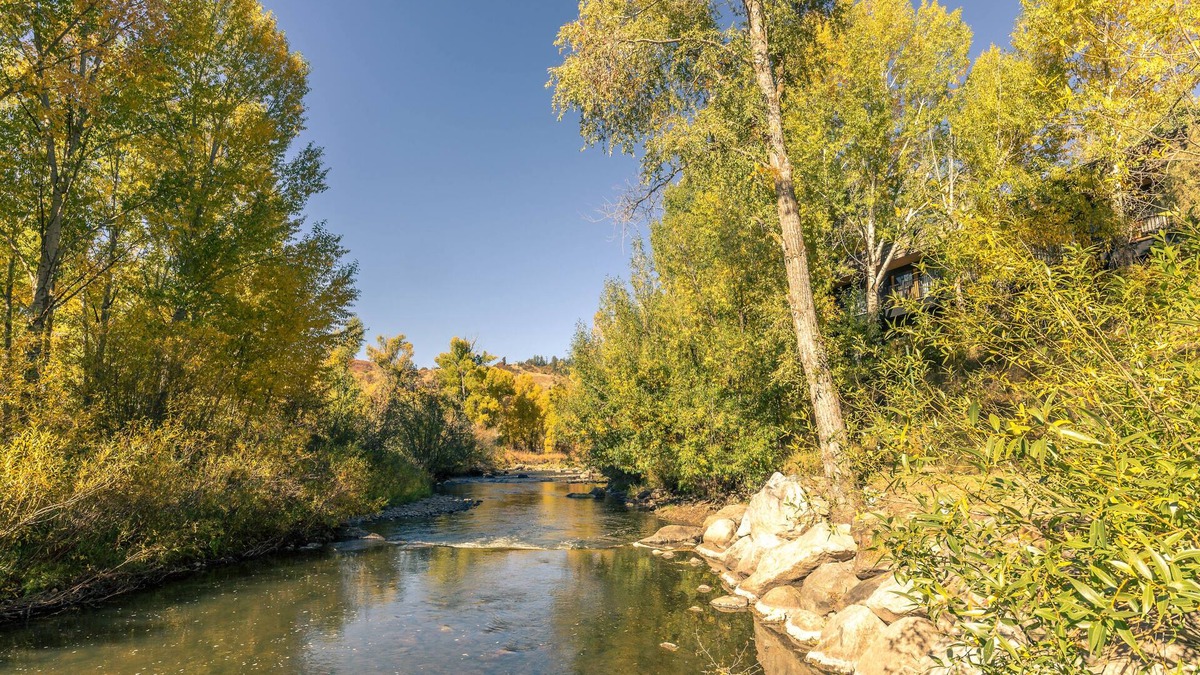 Steamboat Springs Hotel | Rabbit Ears Motel