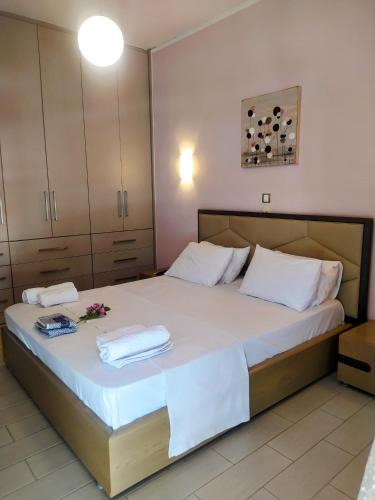 Kolokinthou Apartment | Raffaella Athens