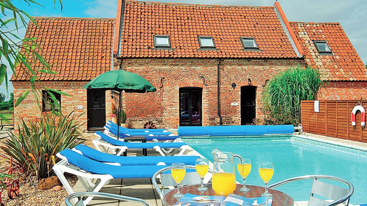 Runcton Holme Cottage | Rafters Barn - E2064A