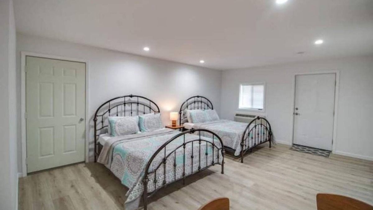 Grafton Apartment | Rafton Inn Vacation Cottage 19