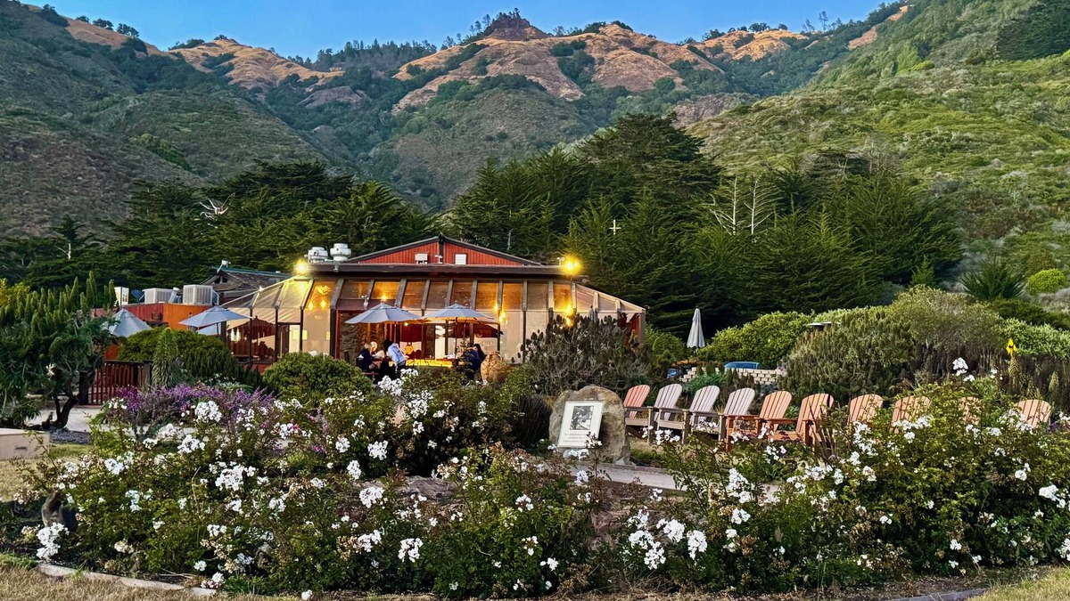 Ragged Point Hotel | Ragged Point Inn and Resort