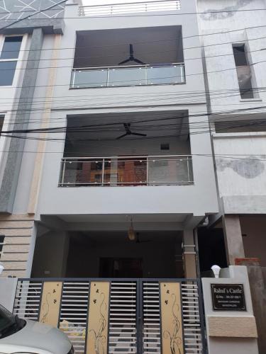 Visakhapatnam Apartment | Rahul's Castle 3bhk Guest House near NAD