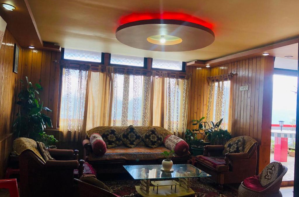 Lebong and Mineral Spring Tea Garden House | Raibas Homestay