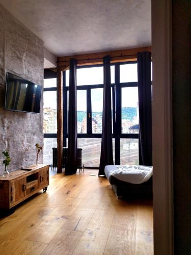 San Francisco Apartment | Railway by Staynnapartments