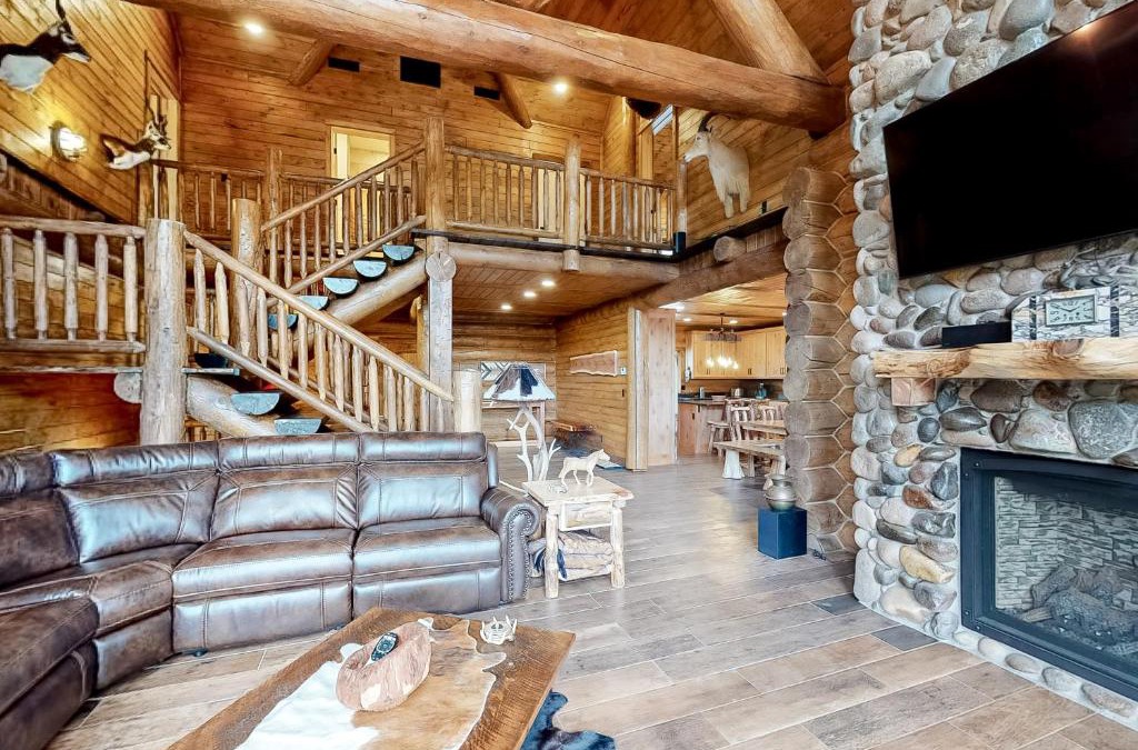 Rio Vista Estates House | Railway River Retreat RRR