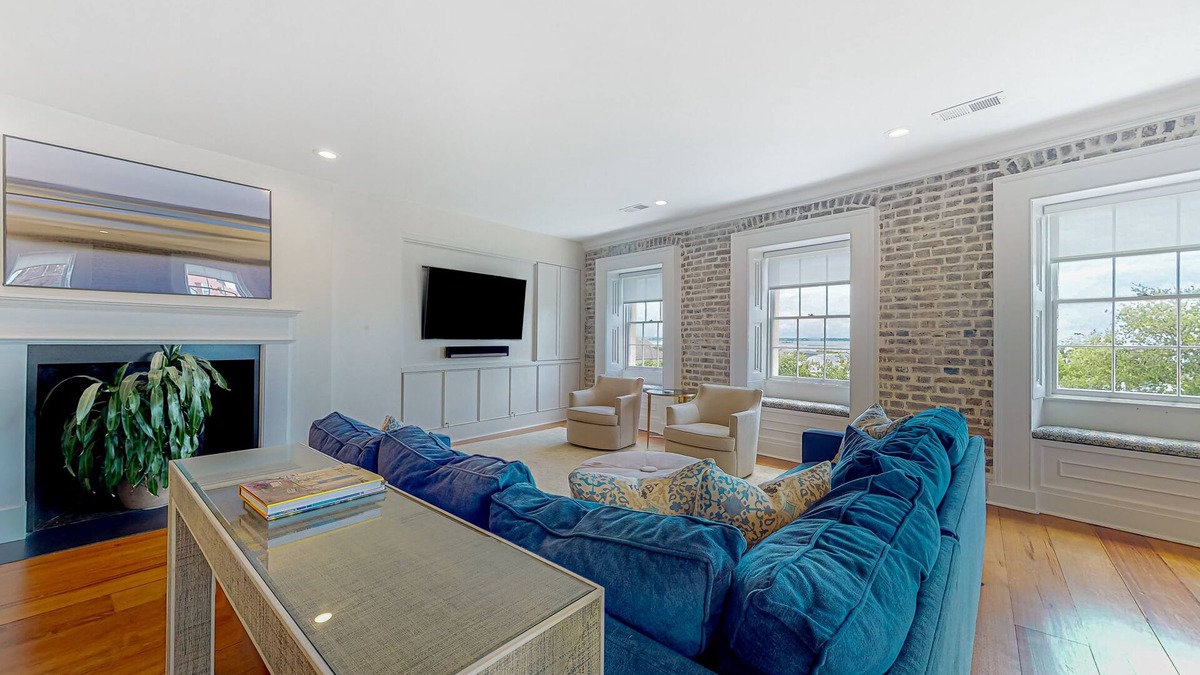 South of Broad Condo | Rainbow Row Pied-À-Terre Condo in Charleston