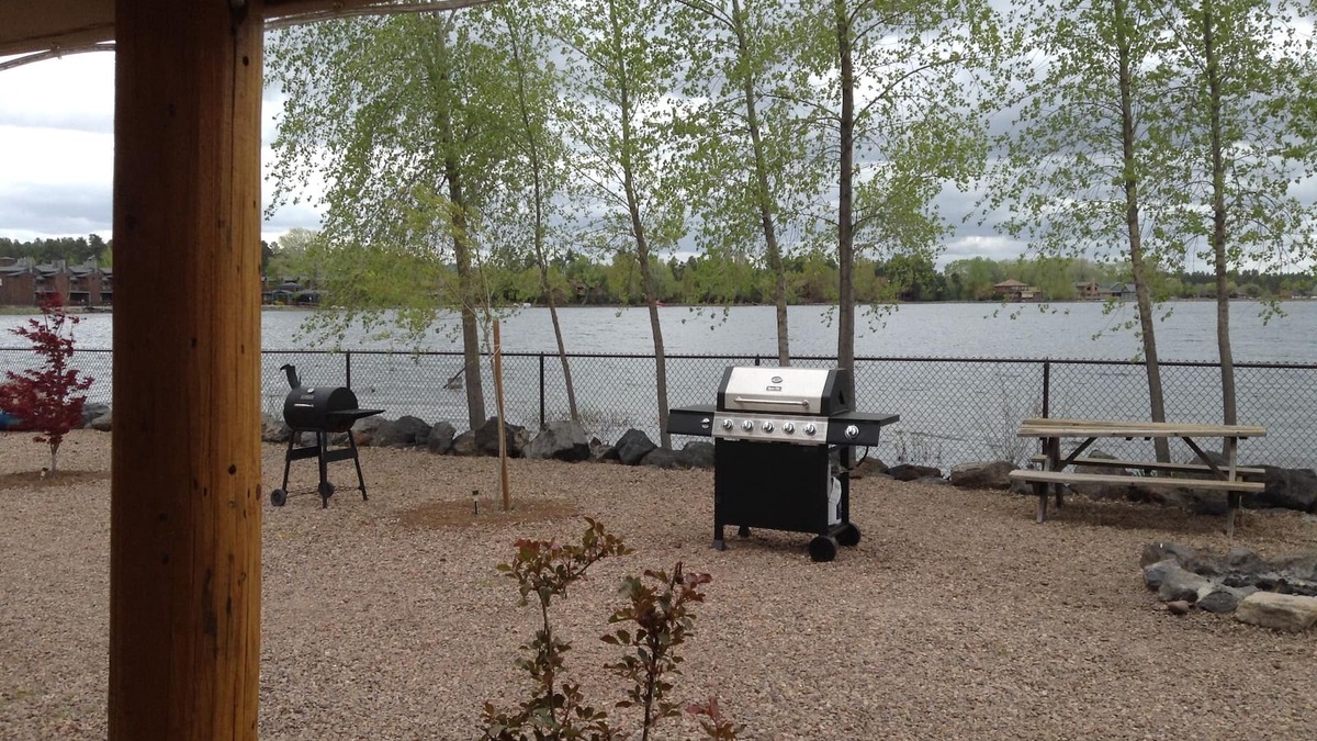 Pinetop-Lakeside Cabin | Rainbow's End Resort on Rainbow Lake