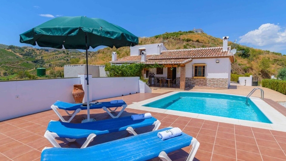 Almachar Villa | Ramírez Almáchar by Ruralidays