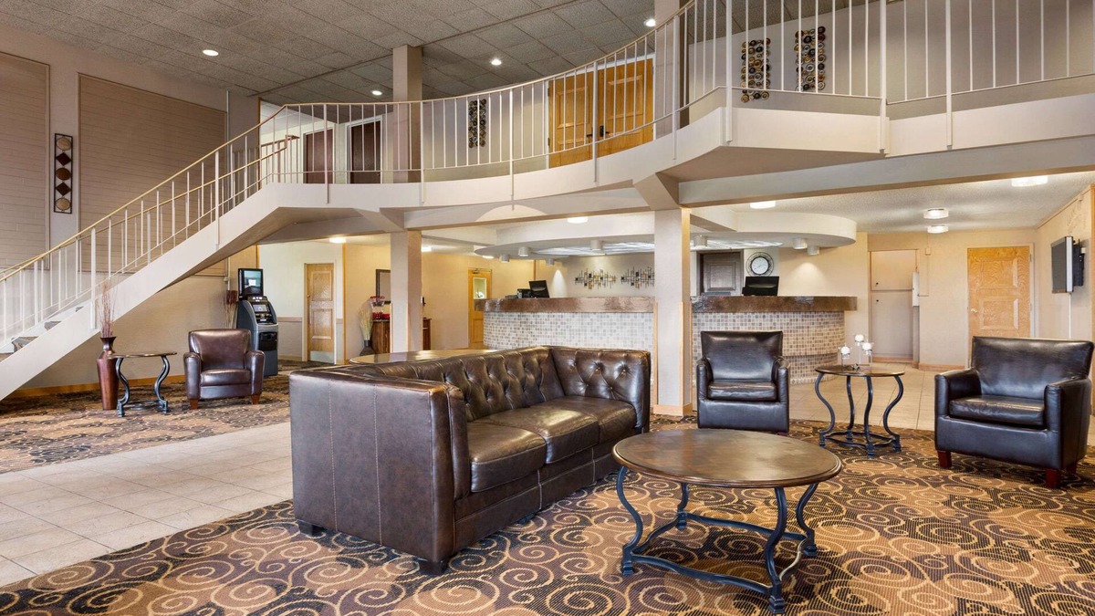 Bismarck Hotel | Ramada by Wyndham Bismarck