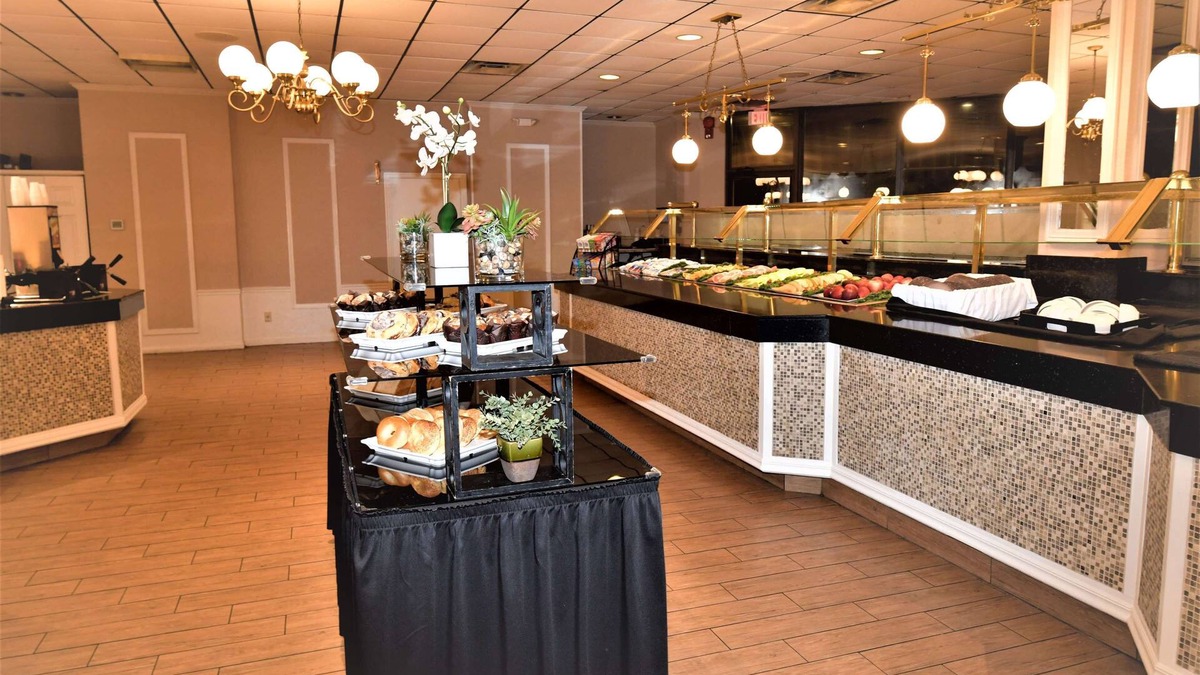 Southside Hotel | Ramada Hotel & Conference Center by Wyndham Jacksonville