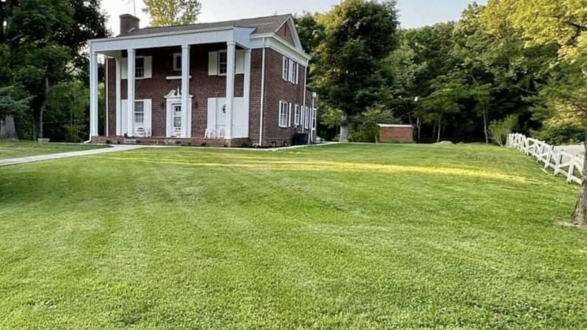 Norma House | Ramblin Rose access Brimstone Rec, Brushy Mtn St Pen, Hist Scott CoJail, BSFNRRA