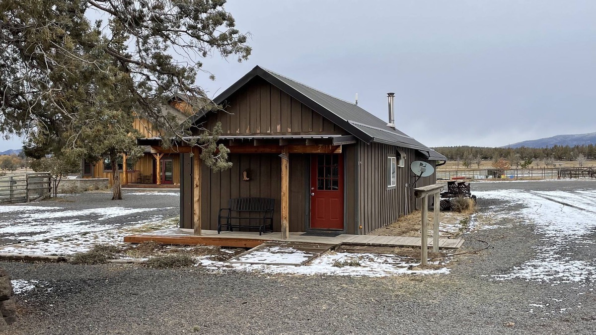 Powell Butte Cabin | Ranch Bunkhouse - beautiful views, working ranch experience!