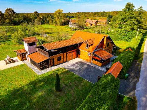 Hrvatska Dubica House | Ranch Falcone