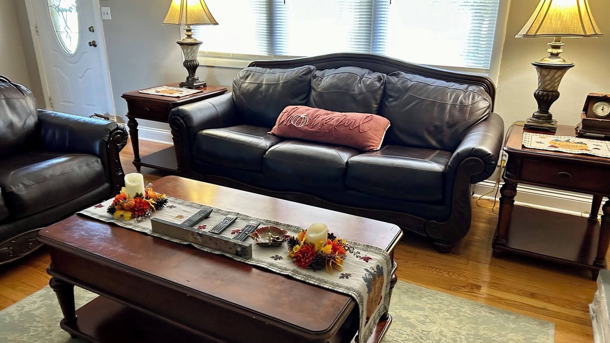 London House | Ranch home American Spa hot tub for 6, sleep number bed , pool table, smart tvs!