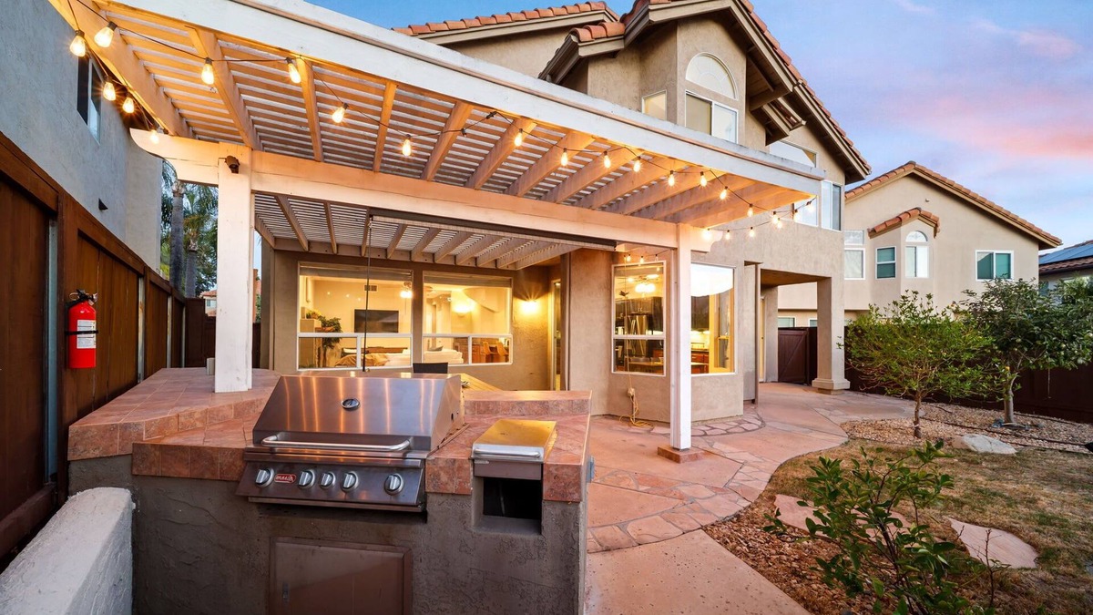 Rancho Bernardo House | Rancho Bernardo Home - Game Room, Outdoor Living