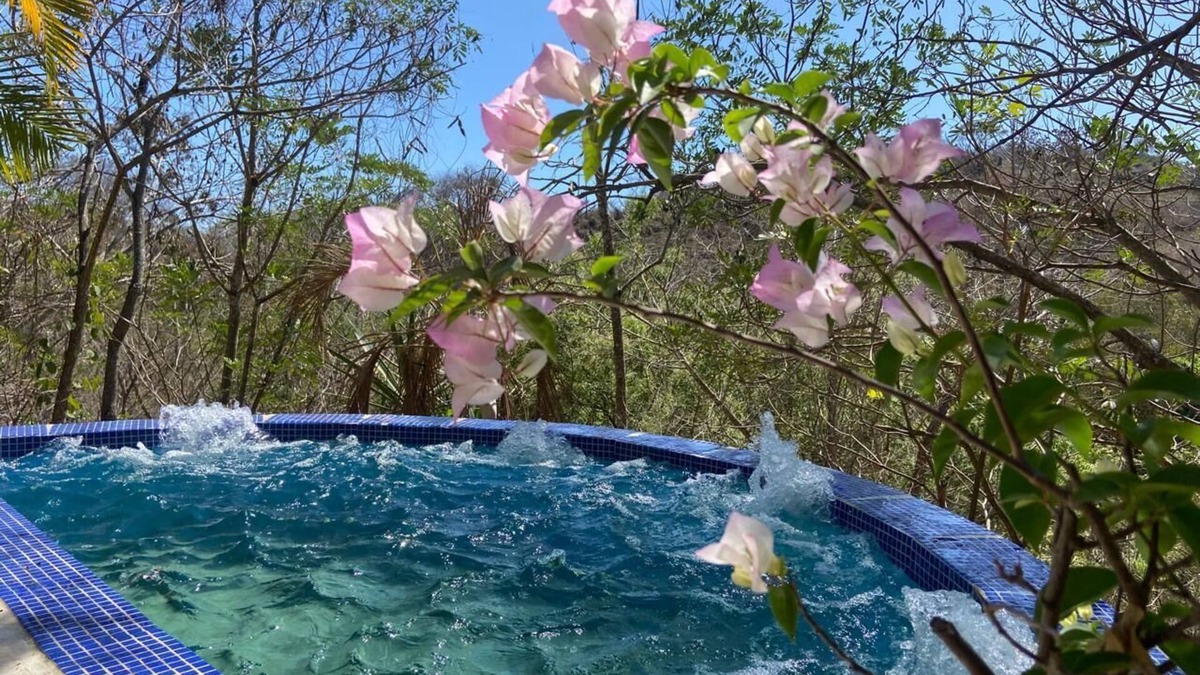 Huautlco House | Rancho Colibritzin Huatulco In touch with nature!