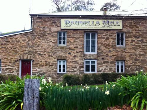 Talunga Bed & Breakfast | Randell's Mill - Adelaide Hills - Romantic Loft Stays