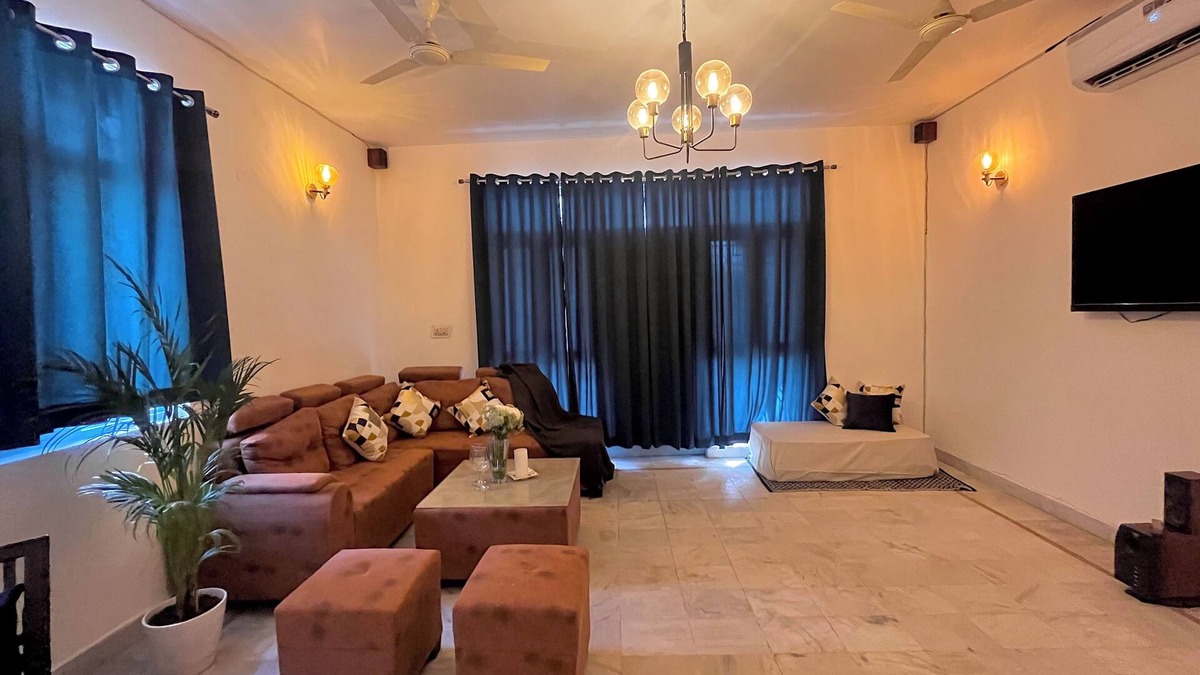 Greater Noida House | Rangoon by Grehstay 2BHK Independent House near Expo Mart