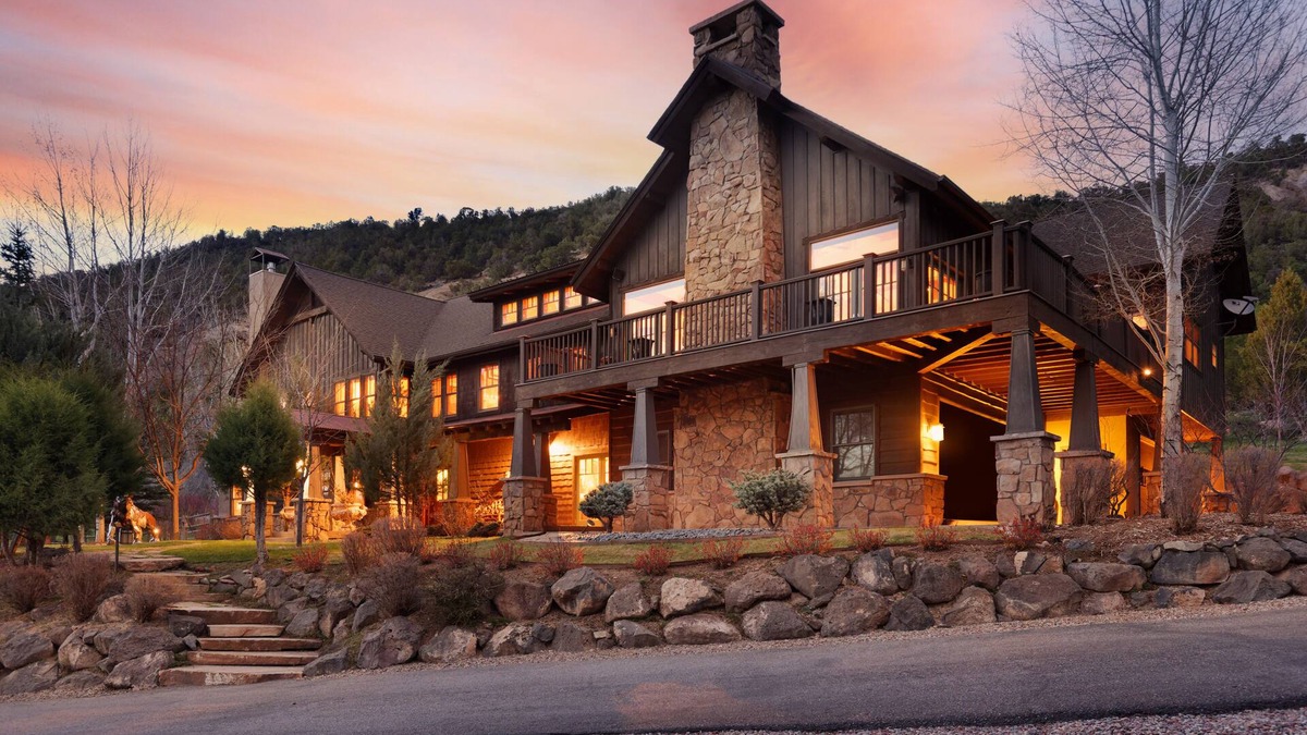 Cerise Ranch House | Rare, Art-Filled Mountain Getaway in the Roaring Fork Valley