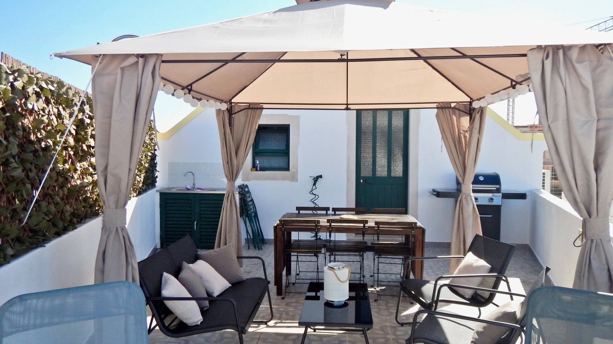 Tavira House | RARE ! House 180m2 with terrace in historical center.