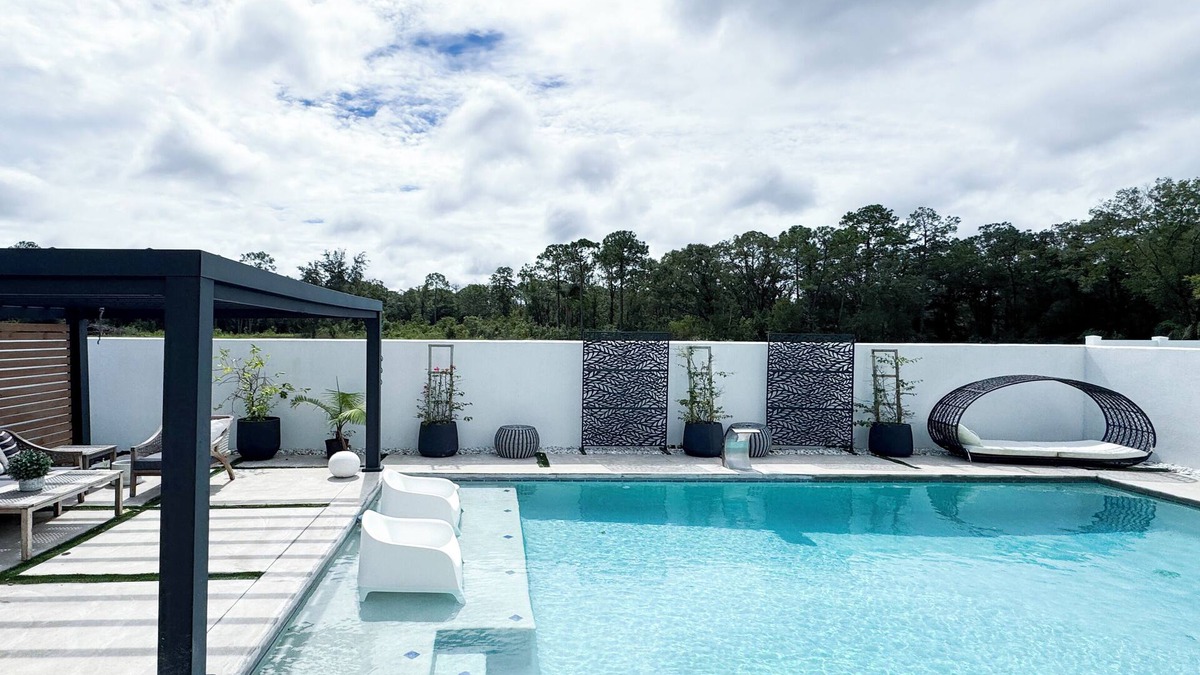 Citrus Park House | Rare Luxury 4-bedroom house in charming Tampa with WiFi, AC