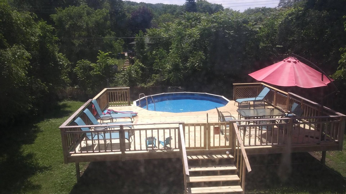 Miller Beach House | Rare Private Heated Pool w/in 1.5 Blocks to the Beach!