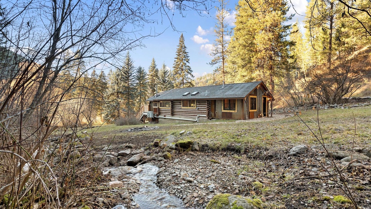 Missoula House | Rattlesnake Wilderness Cabin