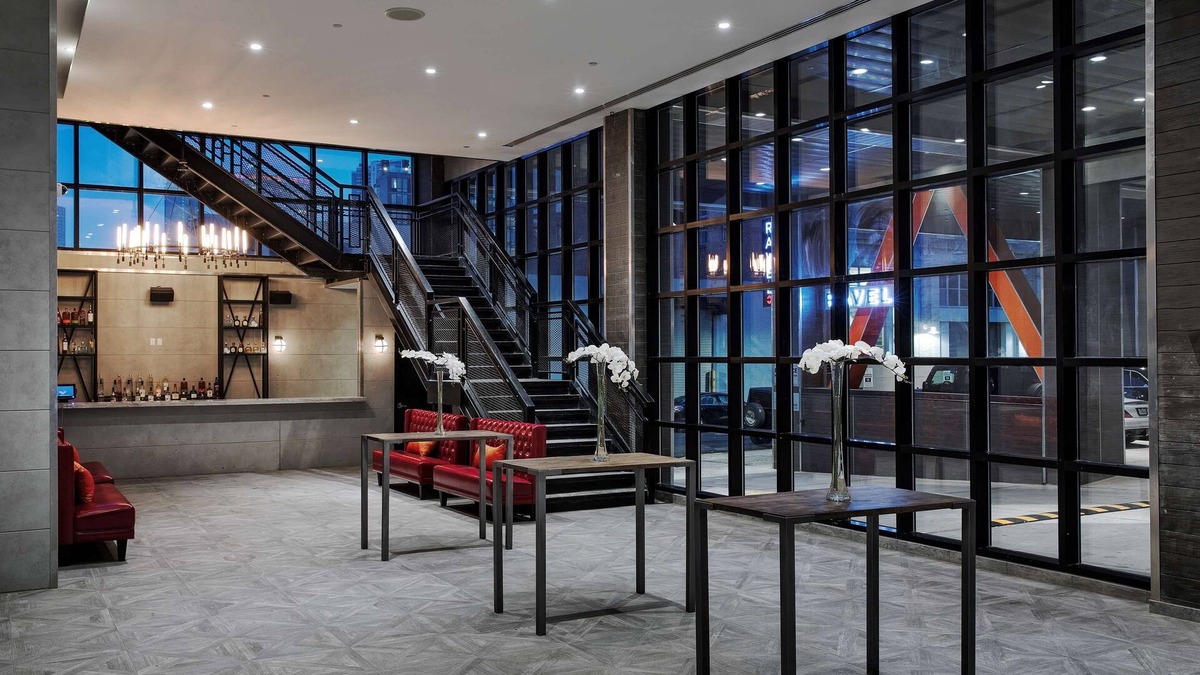 Hunters Point Hotel | Ravel Hotel Trademark Collection by Wyndham