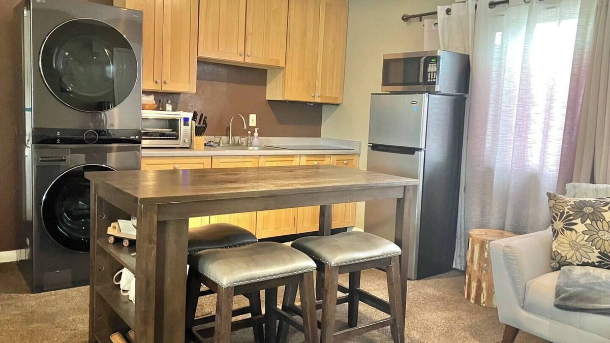 Westcliffe Hotel | Ravens Sunny Days Studio w/deck, fire pit/grill