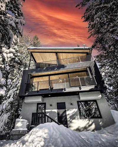 Government Camp House | RAVN HAÜS - Oregon's Premier Alpine Retreat