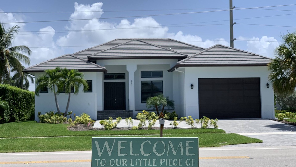 Marco Island House | Read my reviews, 4 bedrooms with heated pool/hot tub, perfect property on Marco!