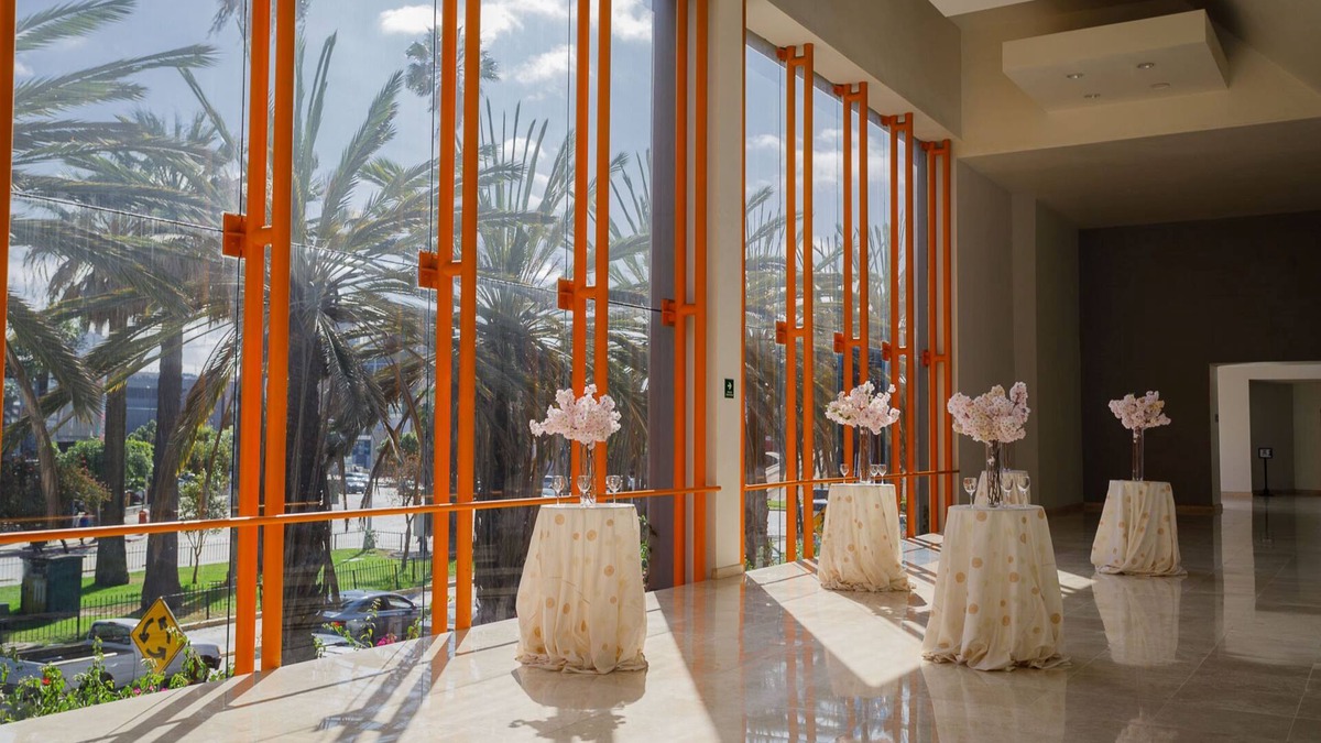 Zona Rio Hotel | Real Inn Tijuana by Camino Real Hotels