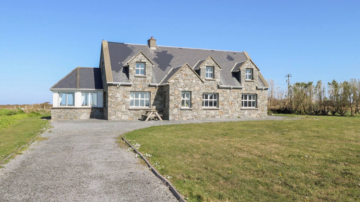 Claddaghduff Cottage | Realt na Maidne