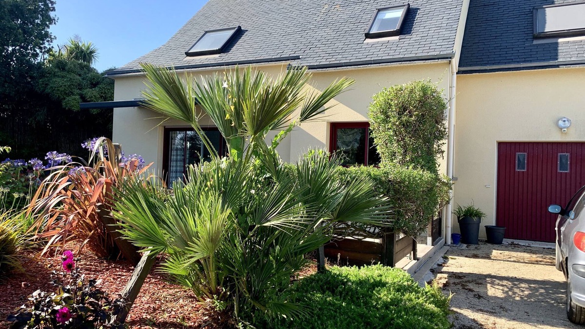 Plouneventer House | RECENT HOUSE 130 M2 WITH GARDEN NEAR LANDERNEAU 6 PERS.