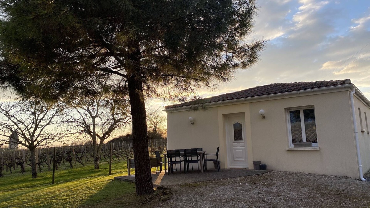 Marignac House | Recent house in a quiet country village