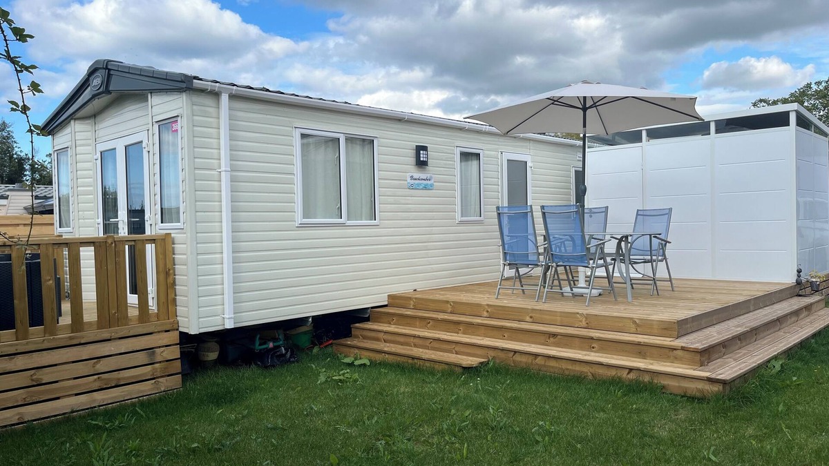Ouistreham House | Recent top-of-the-range mobile home, very spacious Located 2km from the beach