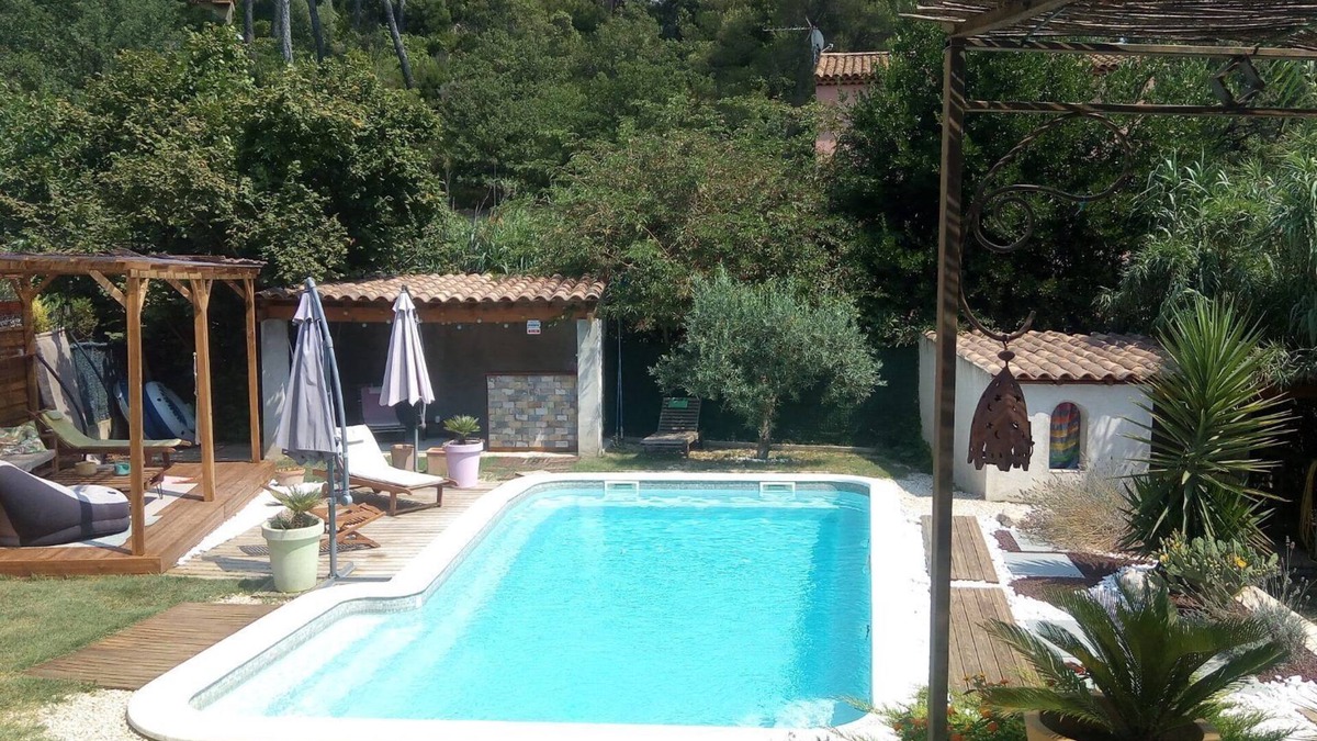 Aubagne Villa | Recent villa at the foot of Garbalan, south-facing, very quiet with private pool