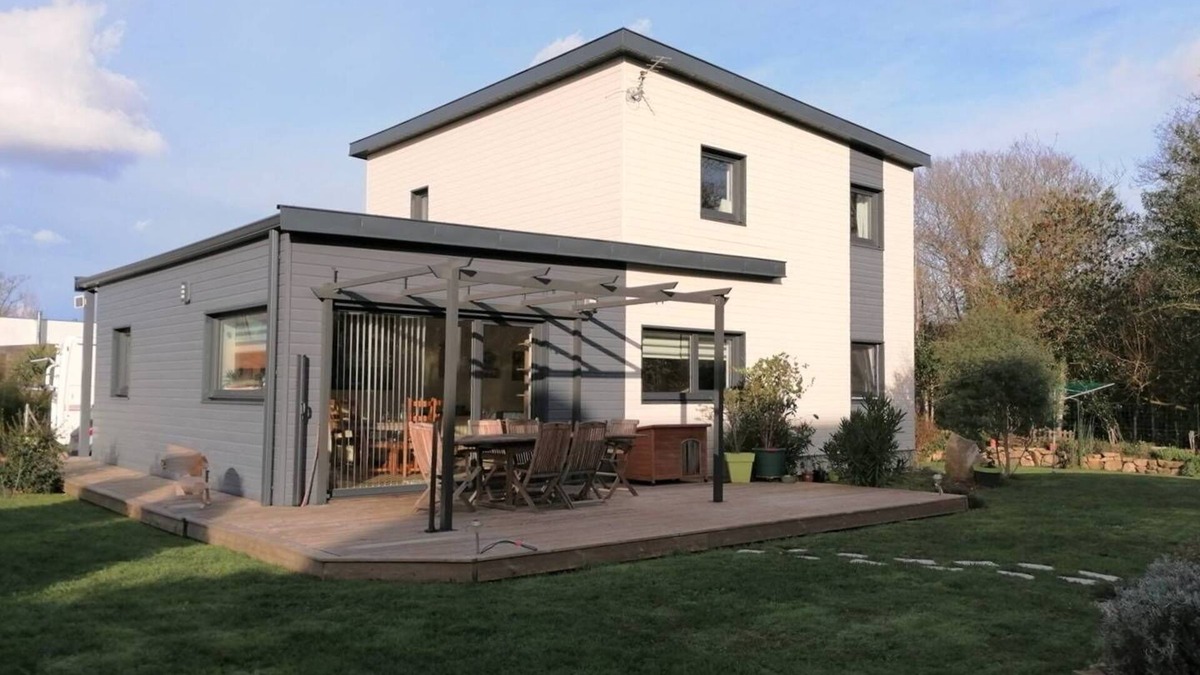 Trebeurden House | Recent wooden villa with garden, WIFI 800m from the center of TREBEURDEN