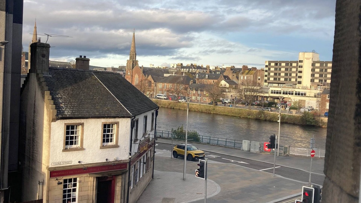 Inverness City Centre Apartment | Recently renovated centrally located one bedroom apartment.