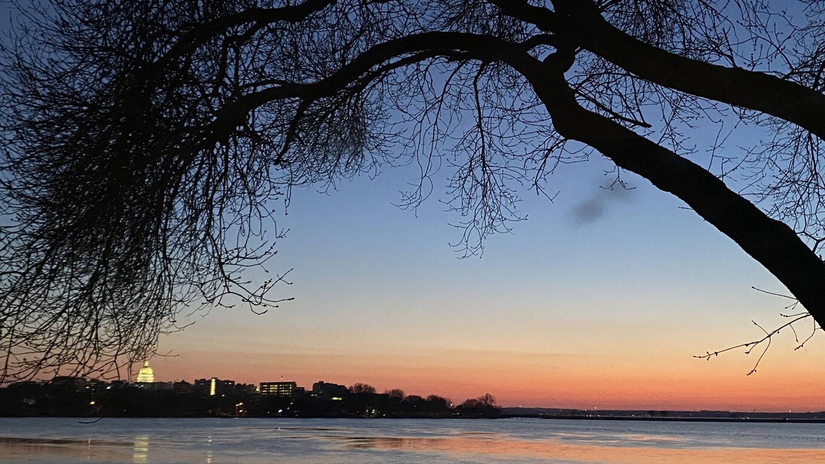 Madison House | Recently Renovated Cozy House on Monona Bay with Lake Access