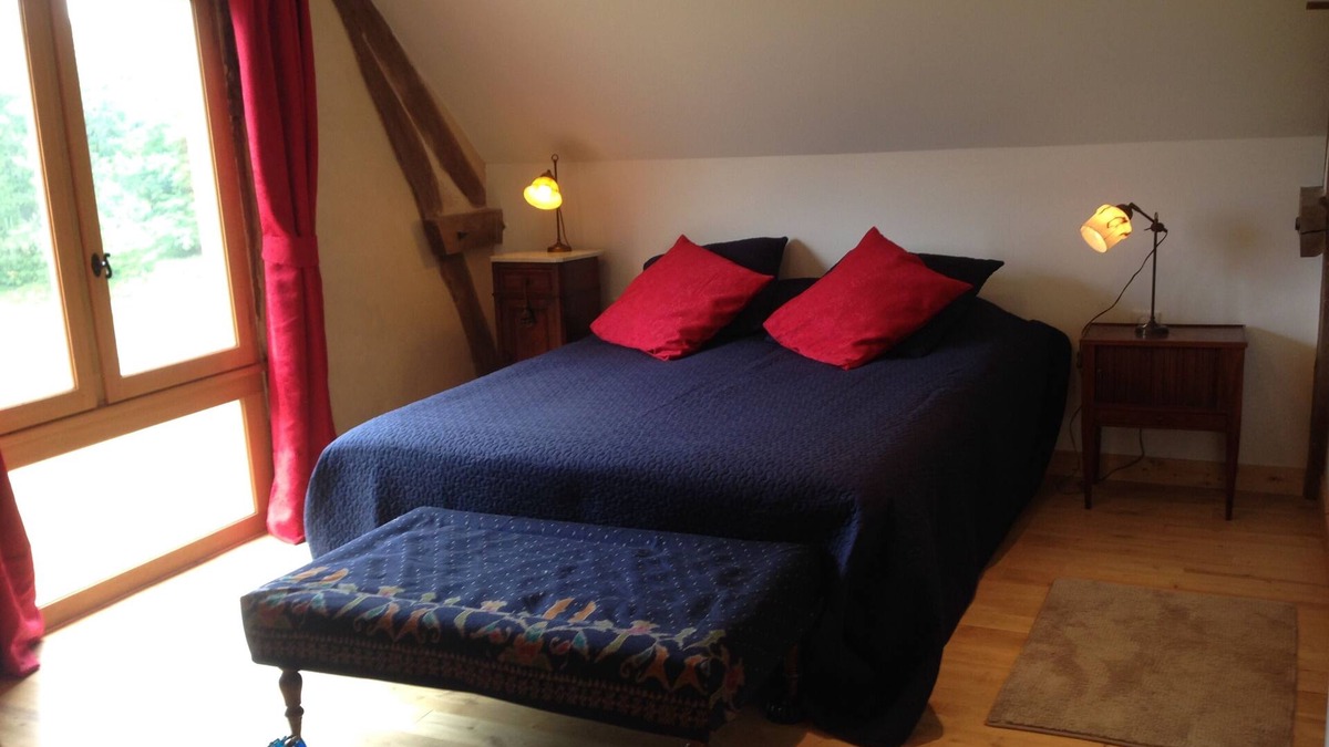 Sagelat Cottage | recently renovated holiday home with panoramic view near river and 2 golfcourses