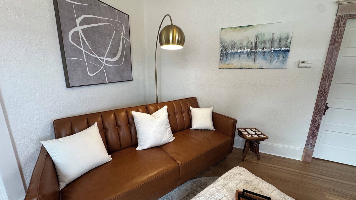 Rock Springs House | Recently Renovated Cottage in Rock Springs - 3 bedrooms