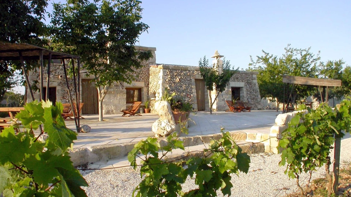 Lizzanello Cottage | recently restored old typical apartment