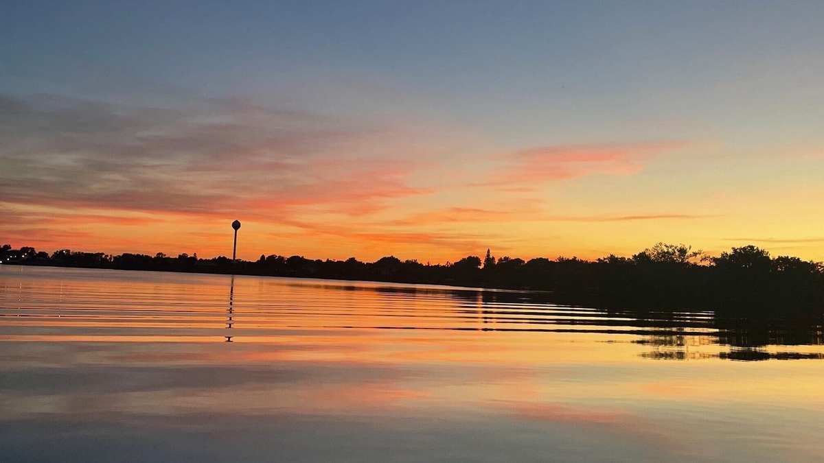 Mina House | Recreational and Relaxing Retreat at Mina Lake. Private lake lot & 2 acre yard.