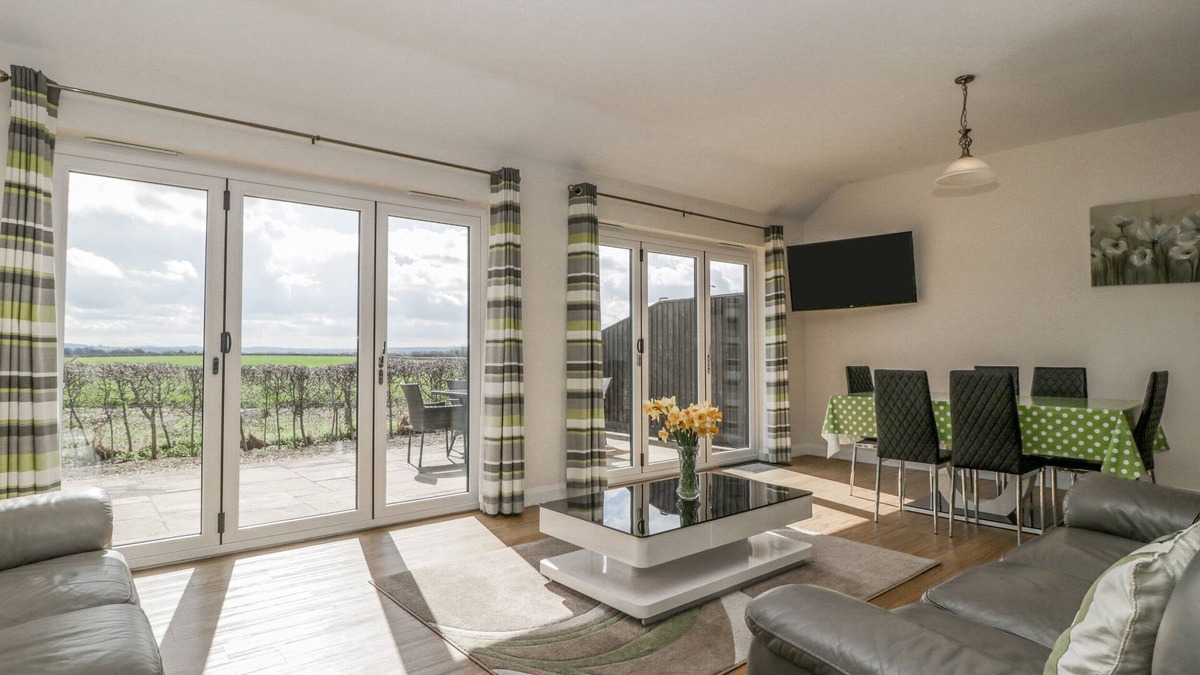 Queen Camel Cottage | Rectory Farm Lodge