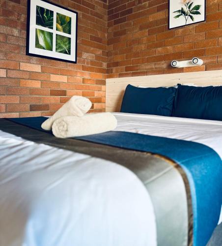 Gunnedah Hotel | Red Chief Motel