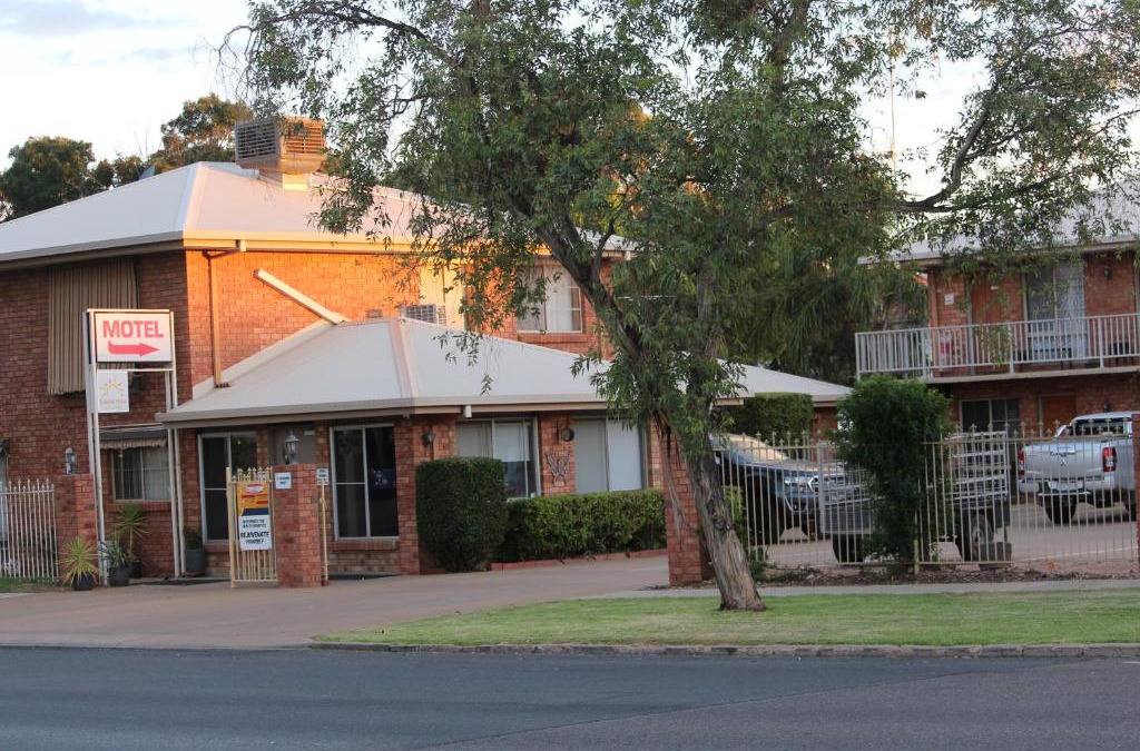 Red Cliffs Hotel | Red Cliffs Colonial Motor Lodge, Mildura Region